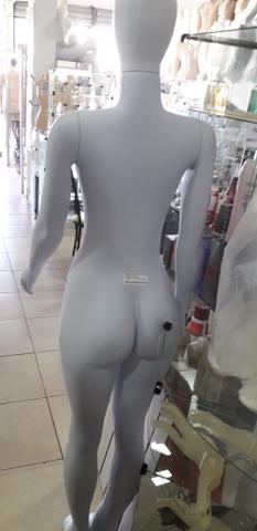 Manequins