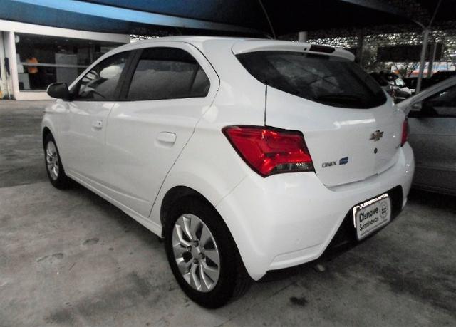 Onix 1.4 LT 2017/2018 - Foto 4