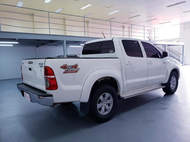 TOYOTA HILUX CD SRV D4-D 4X4 3.0 TDI DIESEL AUT - Foto 4