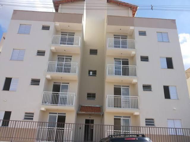 Vendo ou troco apto 2 dorms ( aceito carro e parcelo ) - Foto 2