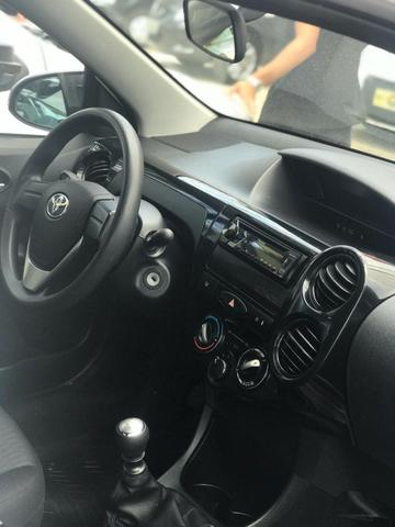Toyota Etios 2019 + GNV ( Único Dono, novo) - Foto 3