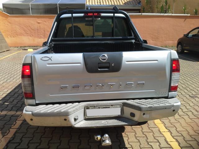 Nissan Frontier Turbo SE 4x4 Troco por menor valor - Leia o anuncio - Foto 4