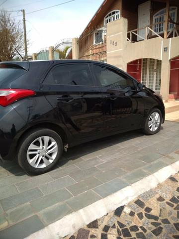Vende HB20 Premium 2014 automático, em ótimo estado