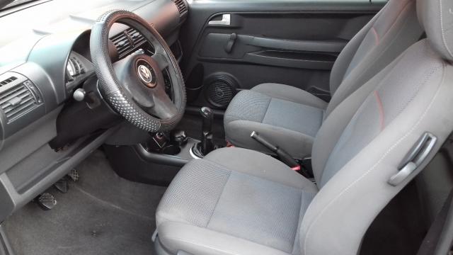 Volkswagen Fox TREND 1.O MPI 2 P MANUAL 2P - Foto 6