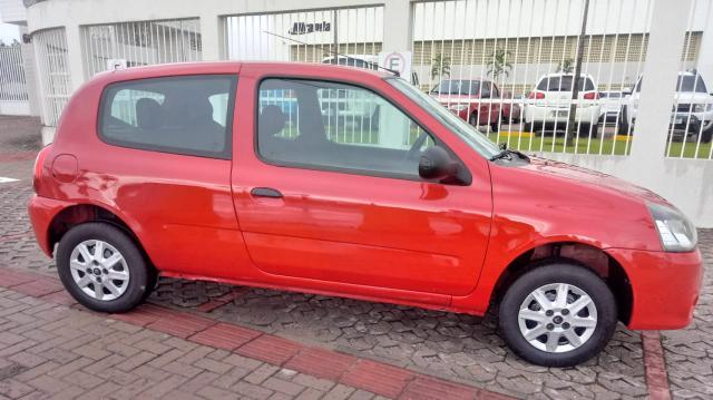 Clio 2013 c AR trava e alarme 5 pneus zero! 16.990av ou entrada 4.990 + parcelas 399 - Foto 3