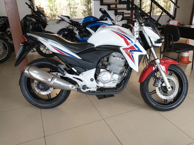 HONDA CB 300R ANO 2015