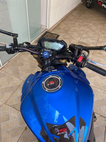 VENDE SE MOTO EM EXCELENTE ESTADO