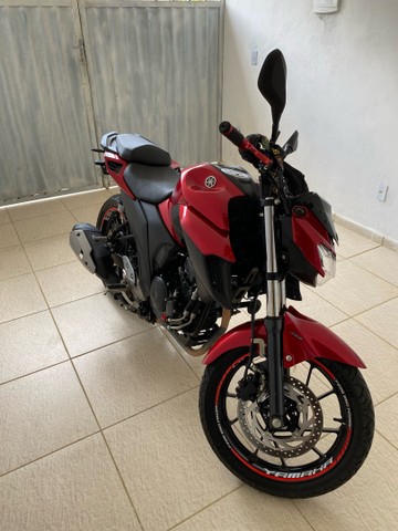 FAZER VERMELHA 2021 3MIL KM