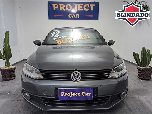 BLINDADO III-A VOLKSWAGEN JETTA COMFORTLINE AUTOMÁTICO 2.0 COMPLETO FLEX 2012