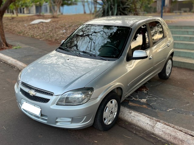 CELTA LT 1.0 2015 BAIXO KM