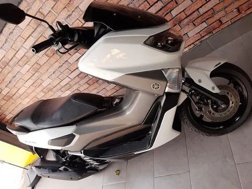 YAMAHA NMAX