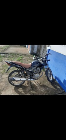 VENDO MOTO FAN 150/2010 EM DIAS NO MEU NOME