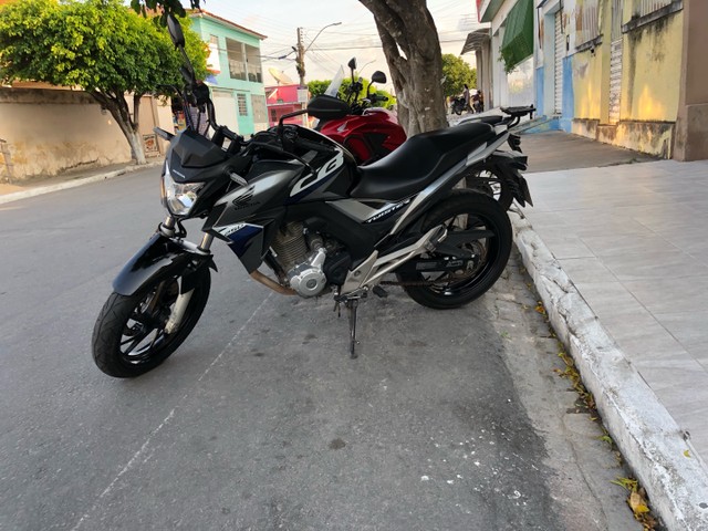 CB TWISTER