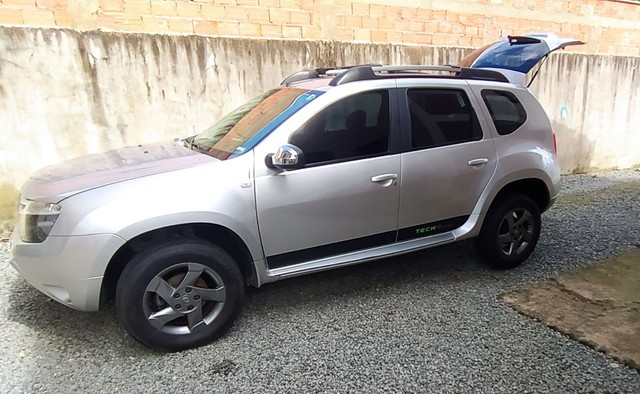 DUSTER 1.6