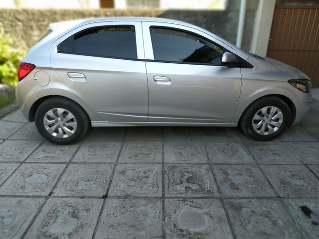 AUTOMÓVEL