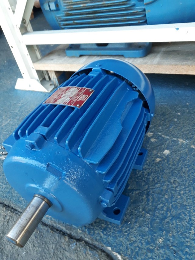 Motor elétrico trifásico 3 cv rpm 1740.
