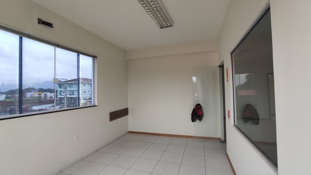 Sala para alugar por R$ 2000.00, 51.00 m2 - GLORIA - JOINVILLE/SC - Foto 10