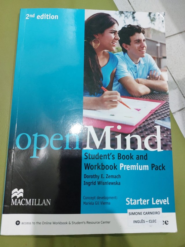 Livro de inglês 1 semestre CLEC semi novo - Foto 3