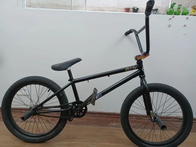 Bicicleta BMX Academy Aspire - Esportes de Quadra e Ao Ar Livre