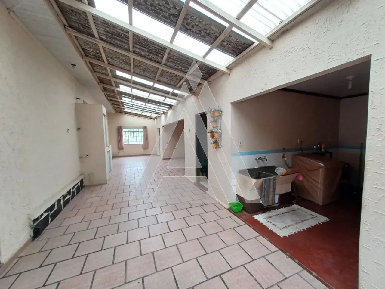 Residência Comercial para alugar por R$ 7000.00, 370.00 m2 - CENTRO - SAO JOSE DOS PINHAIS - Foto 5