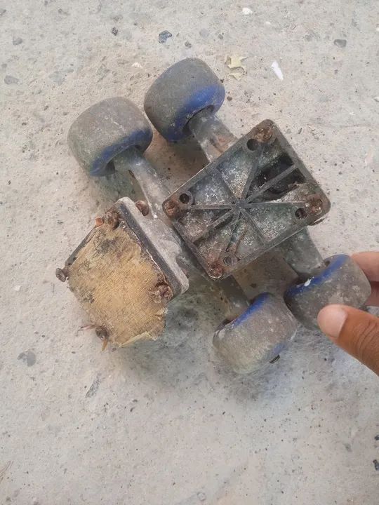 Vendo  rodas  de skate 50,00 reais - Foto 2