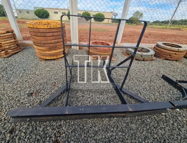 cod.826 Parachoque para Trator Valmet 60 id ao 88 - TK Tratores Nova Andradina - MS 