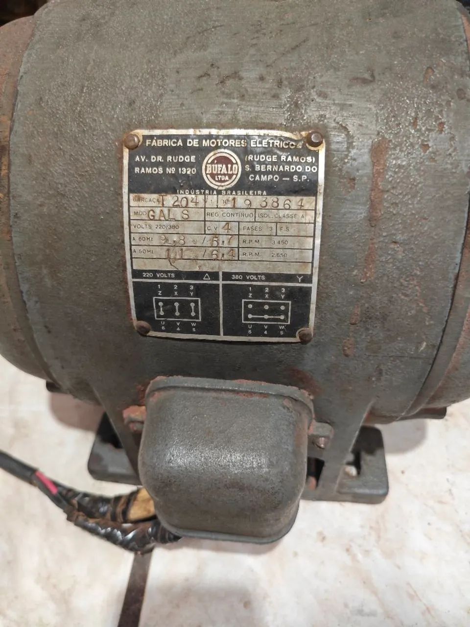 Motor Elétrico Trifásico 4 CV