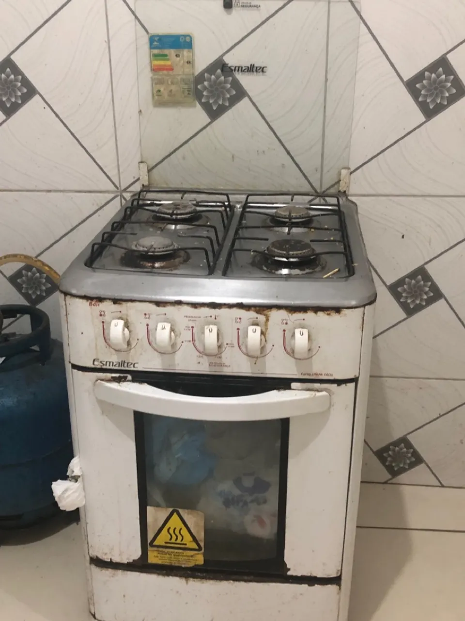 Fogão usado, funcionando normalmente