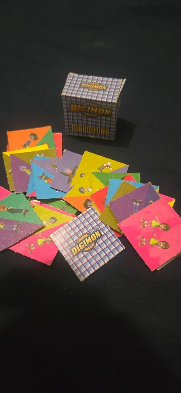 Coleção de jogos, tazos e cartas do Digimon - Foto 3
