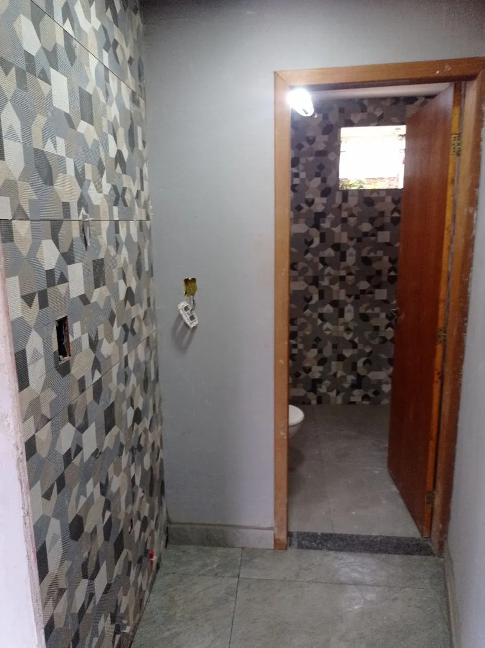 Pedreiro da fundação ao acabamento só não faço eletrica