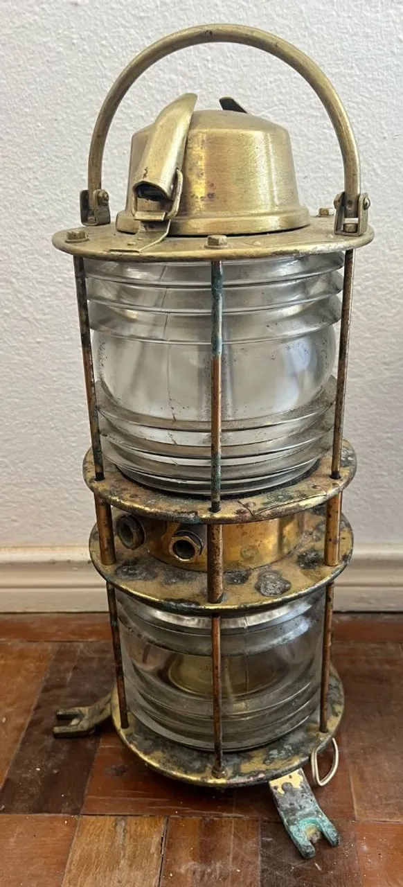 Luminária de navio, original(Navio Holandês)