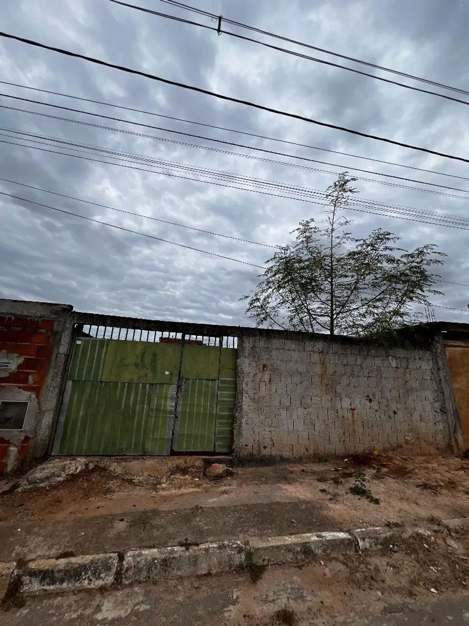 Vendo lote murado samambaia 