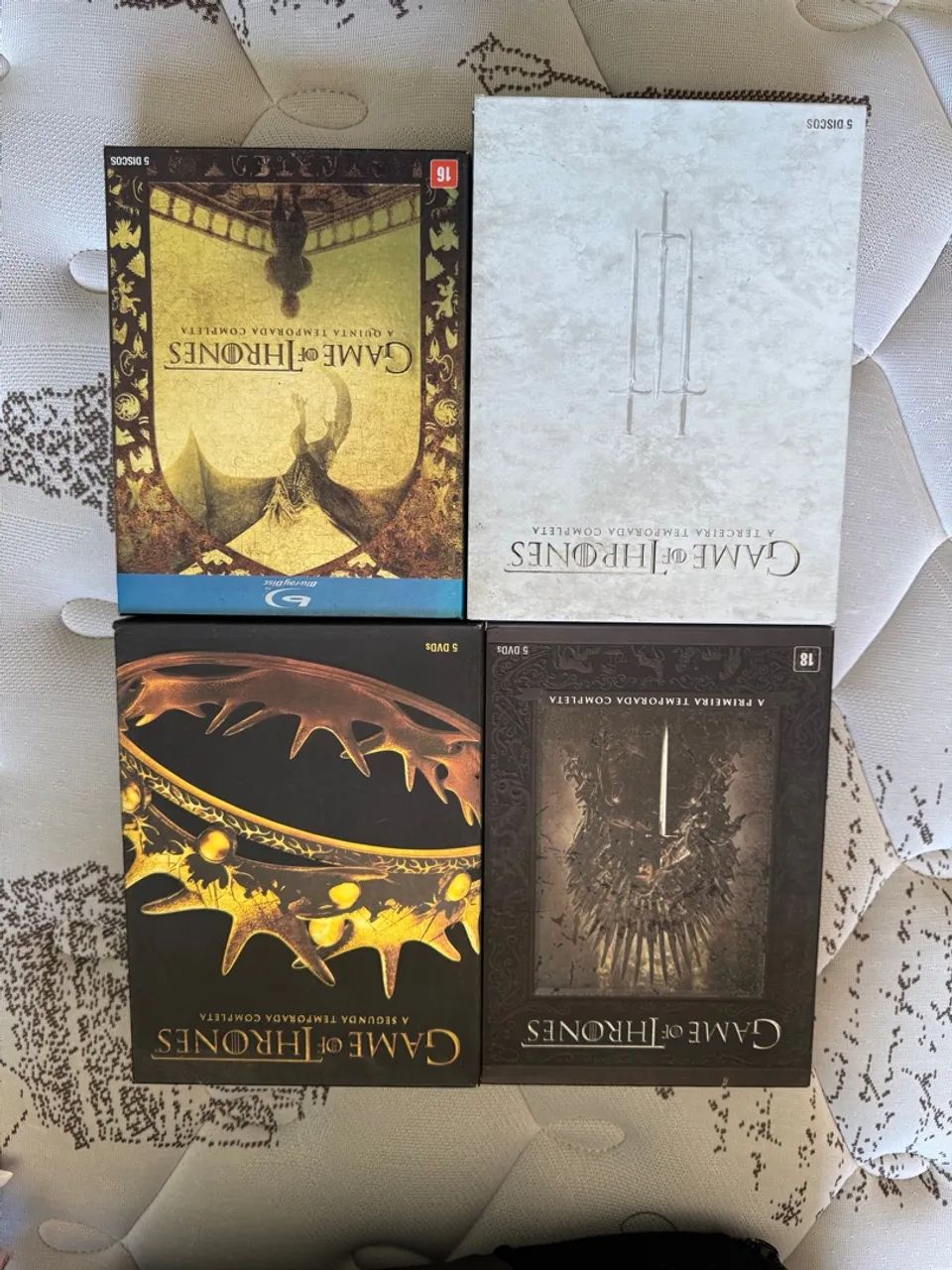 Game of Thrones - Coleção de DVDs e Blu-Ray