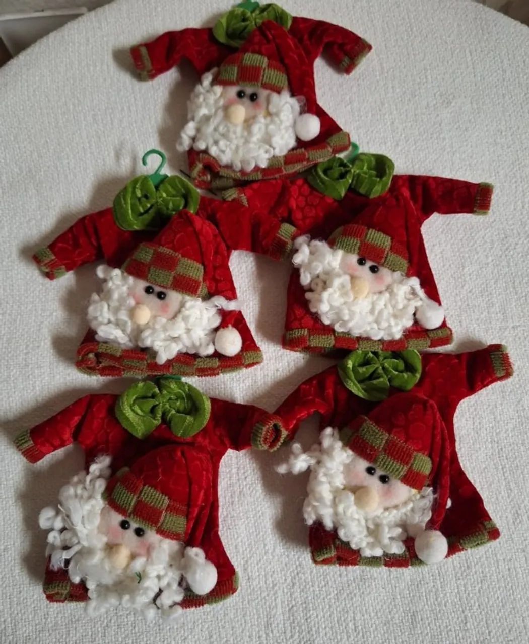 Conjunto com 5 Mini Roupinhas de Papai Noel - Foto 4