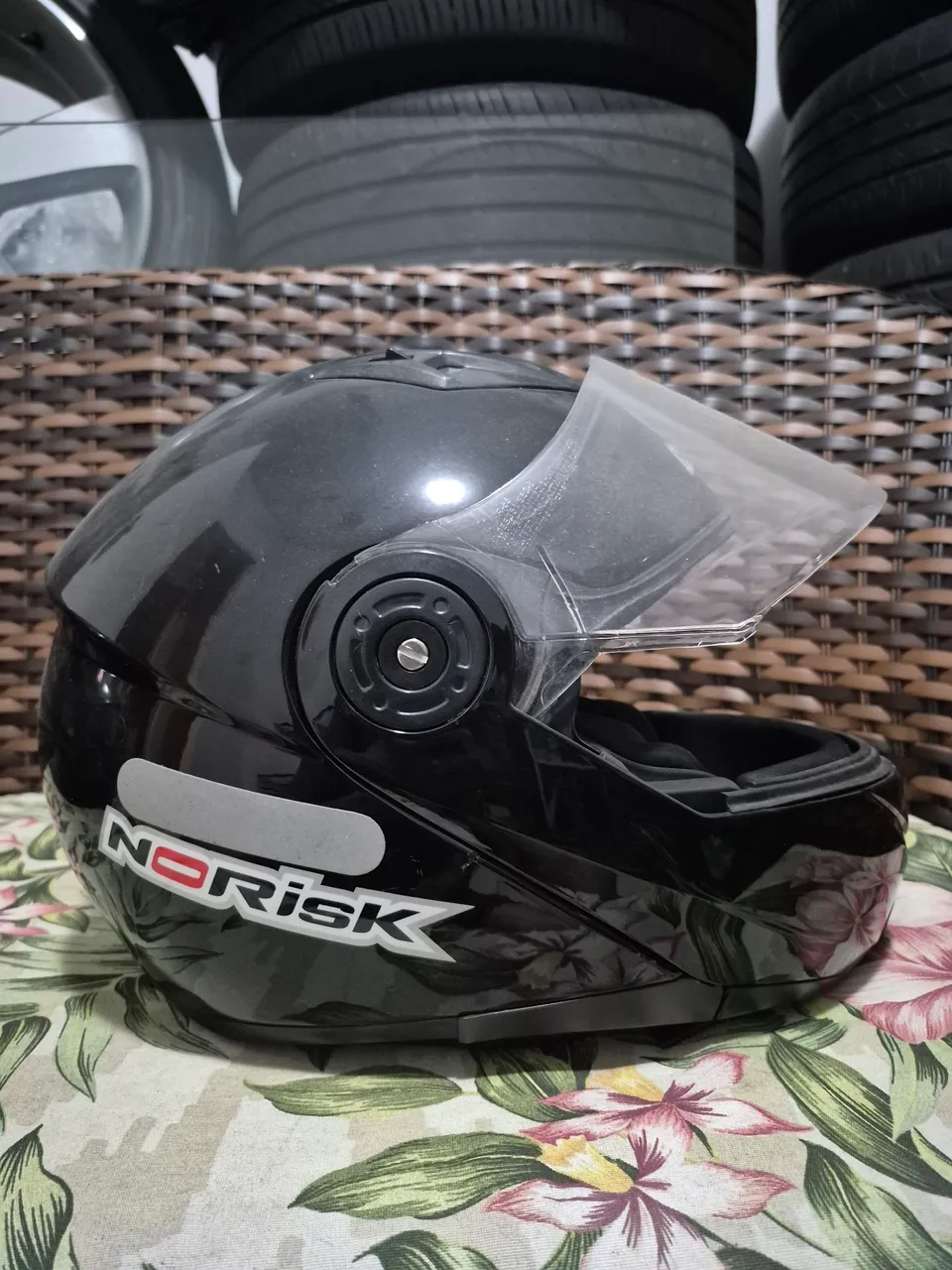 Capacete Norisk tamanho 54