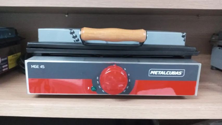 Grill Elétrico 45cm 220v MGE-45 - Metalcubas - Sadi