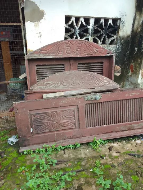 02 Janelas e 01 Portas de Madeira colonial  - Foto 3