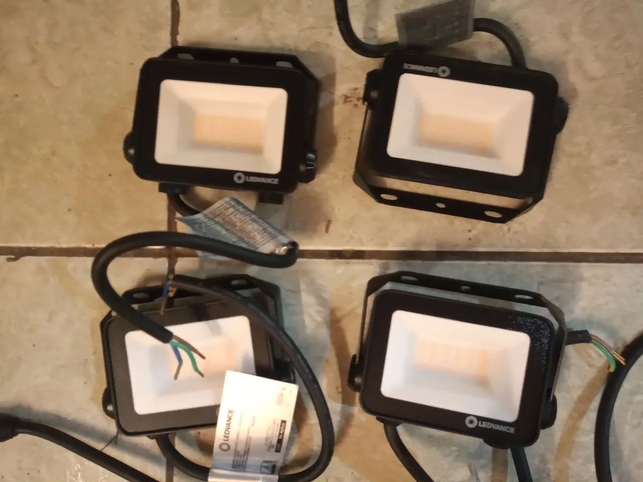 6 refletor da ledvance novos  - Foto 2