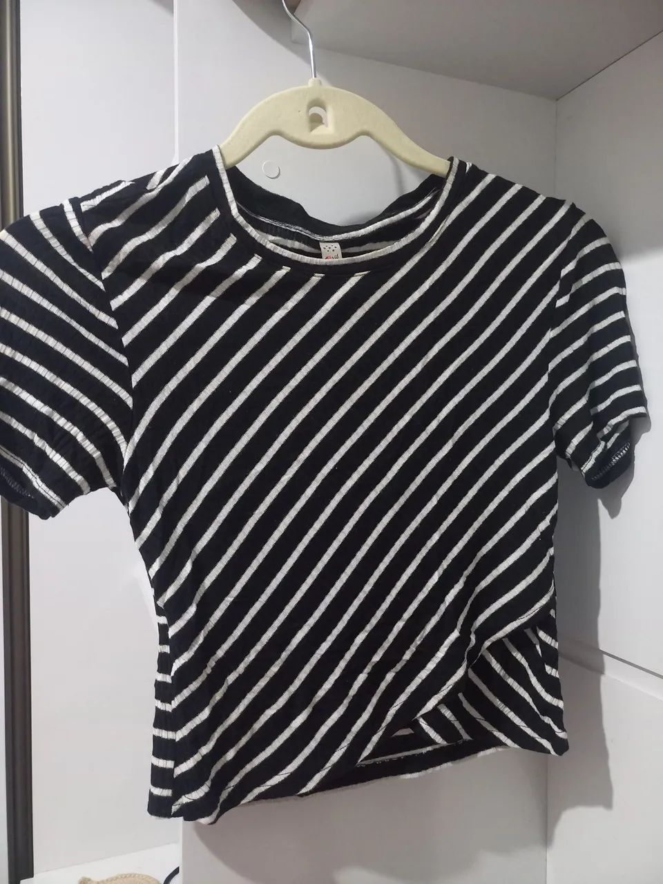 Cropped listrado preto e branco - Renner - PP