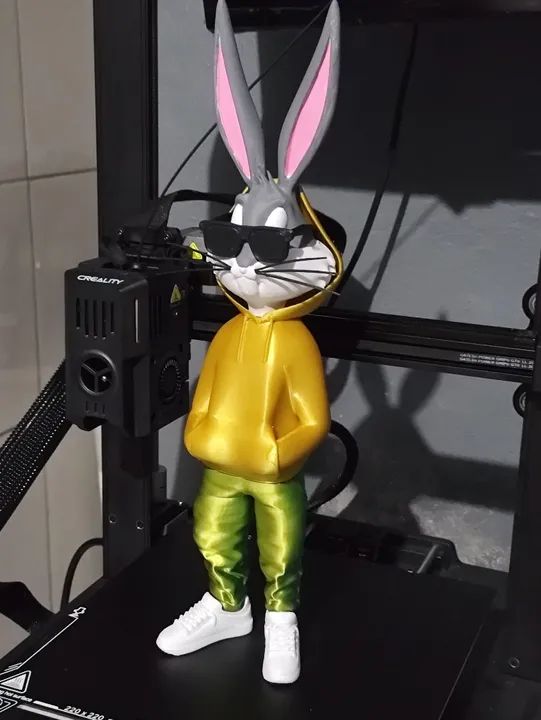 Boneco Bugs Bunny estiloso - Foto 2