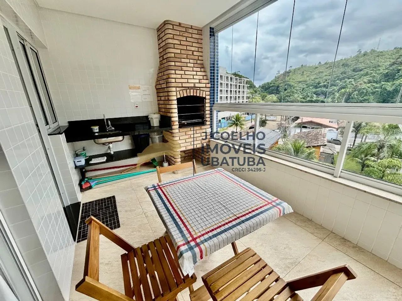 Apartamento de 2 dormitórios e varanda gourmet à venda na praia das Toninhas em Ubatuba -  - Foto 2