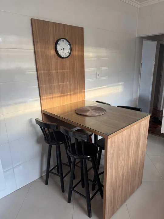 Mesa de Cozinha com Tampo de Vidro