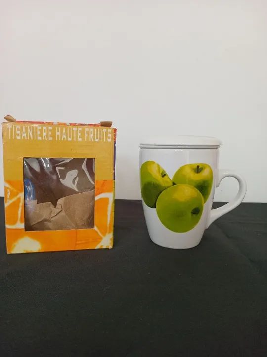 Caneca com infusor para chá