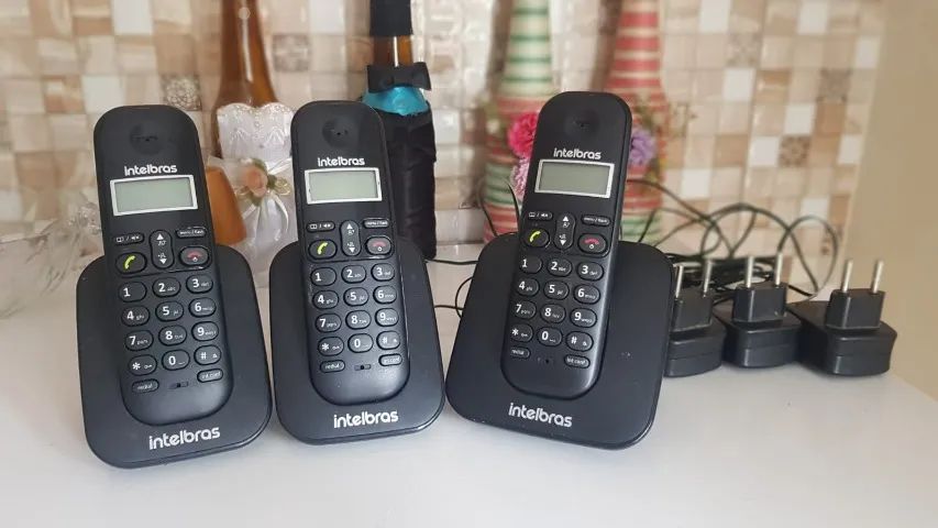 Telefone com 3 ramais Sem Fio Intelbras TS 3113 com Identificador de Chamadas e Agenda. 