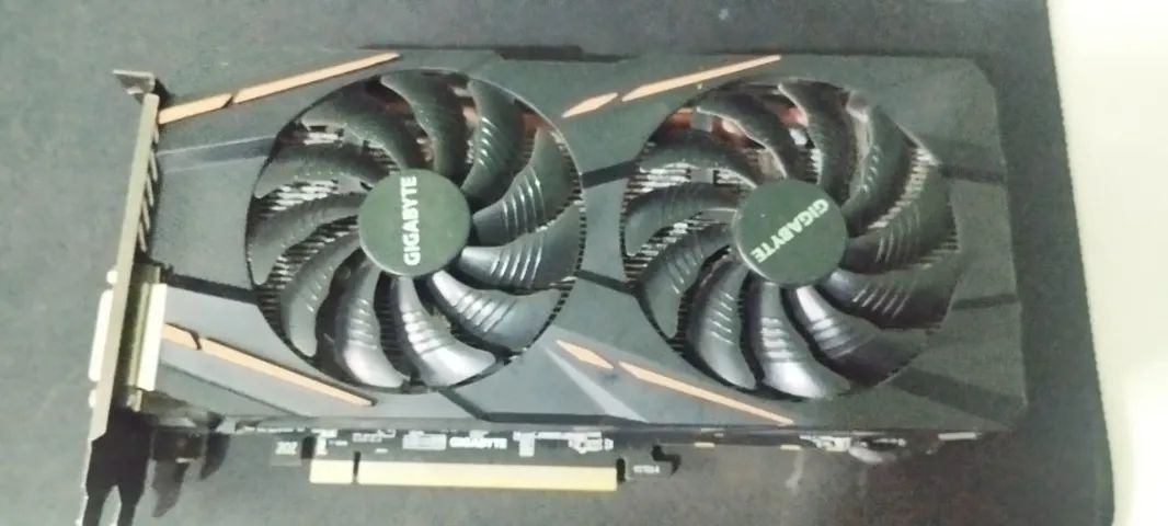 Placa de video RX 570