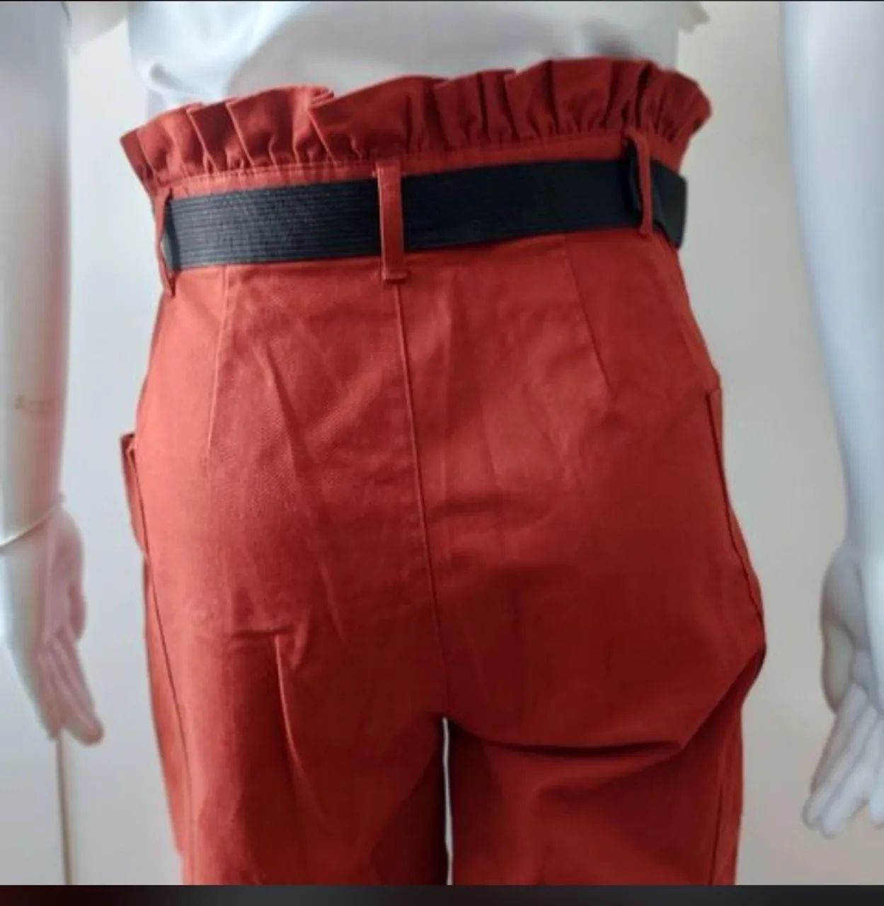  ZARA calça  terracota+ Blusa Iris & Ink - Foto 5
