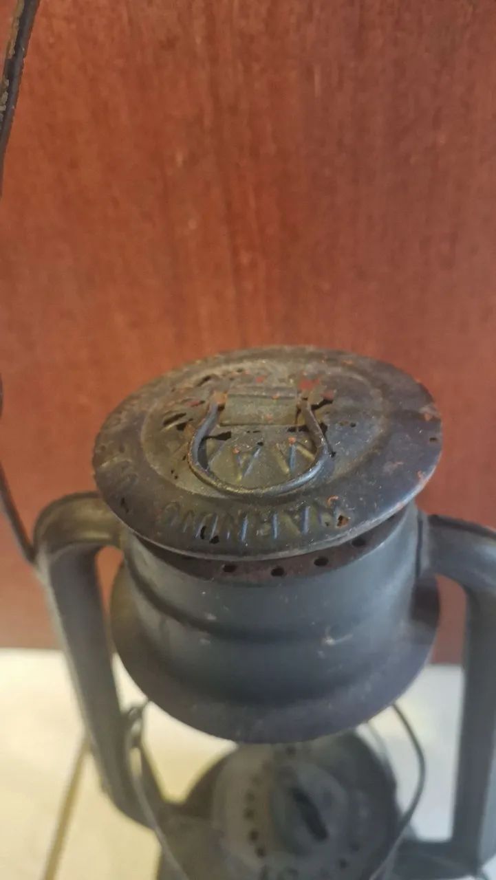 Antigo e Rústico - Lanterna a Querosene - Foto 3