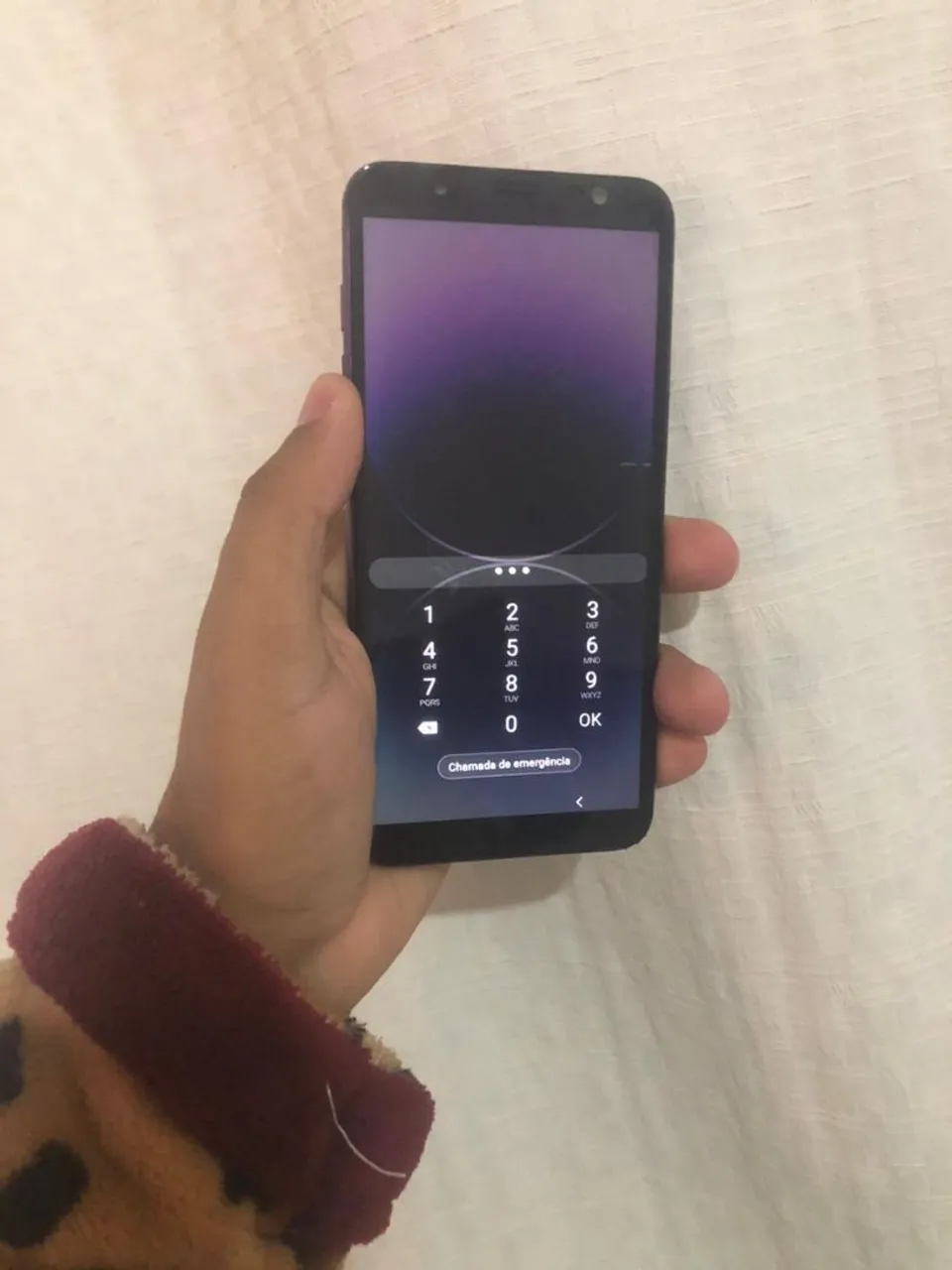 Samsung j8