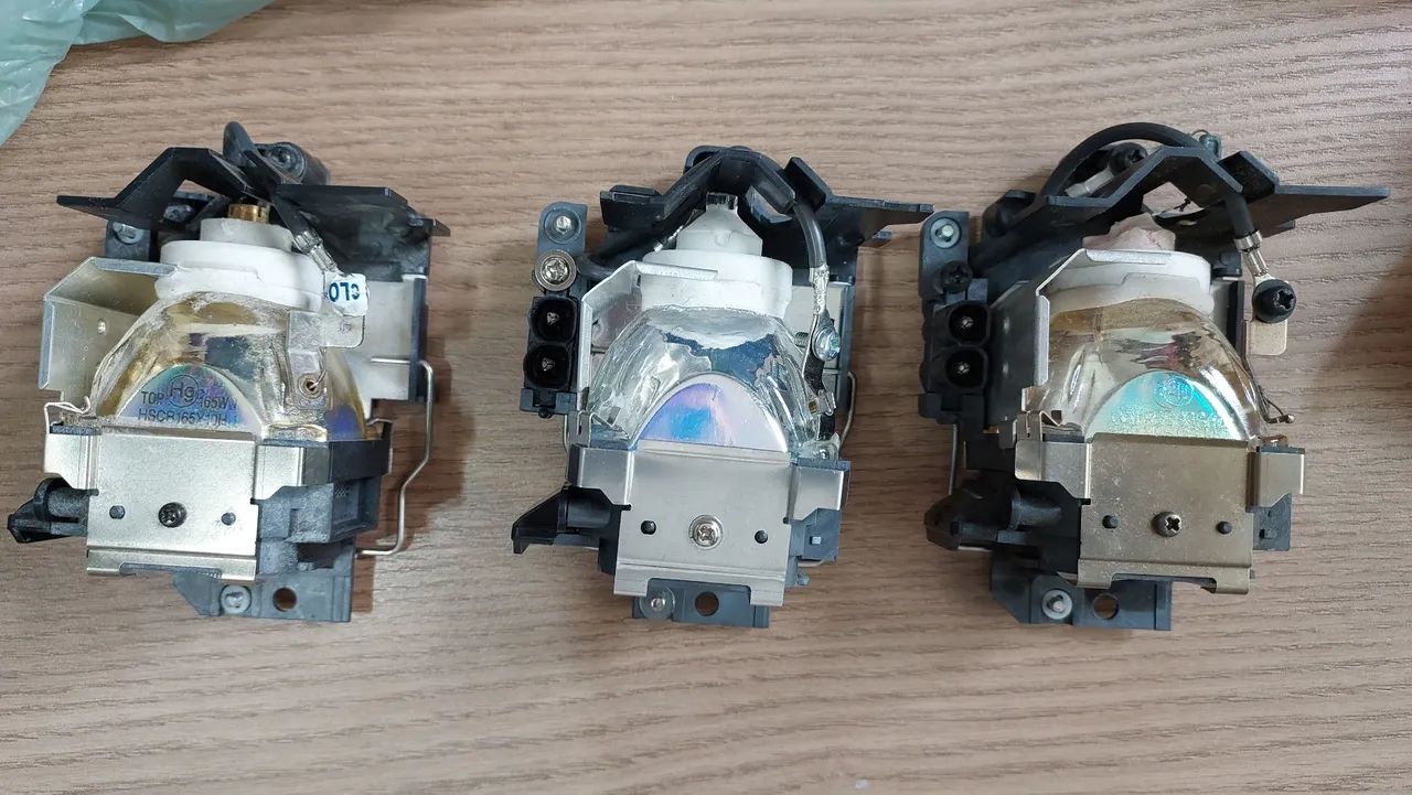Lote de 4 Projetores - Sony, Epson e Optoma - Foto 6