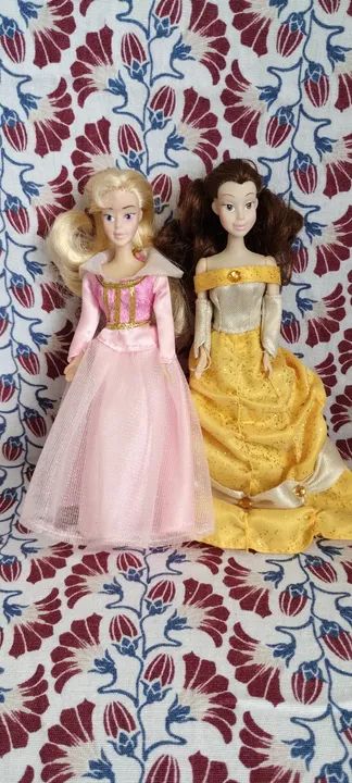 Mini Dolls 15 cm Aurora e Bela,  colecionáveis importadas Disney Princesas Vintage